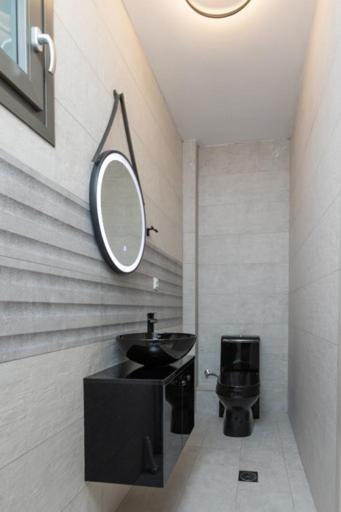 Black Diamond Apartment