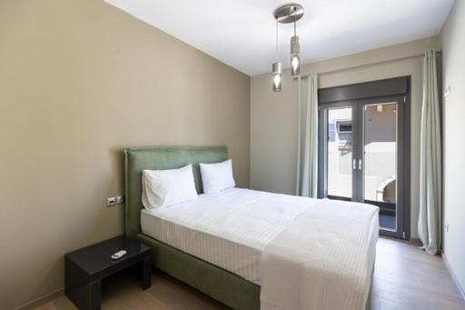 Black Diamond Apartment *
